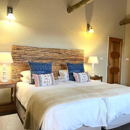 Safari Club Guest Lodge Or Tambo International Airport Kempton Park Dış mekan fotoğraf