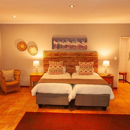 Safari Club Guest Lodge Or Tambo International Airport Kempton Park Dış mekan fotoğraf
